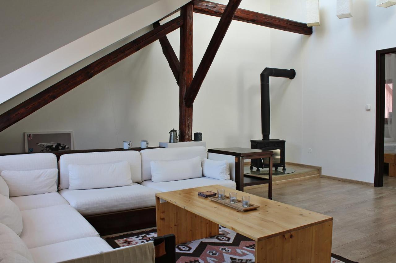 Apartamento Attic With Parking, Near The Center Of Cb - 110M2 Ceske Budejovice Exterior foto